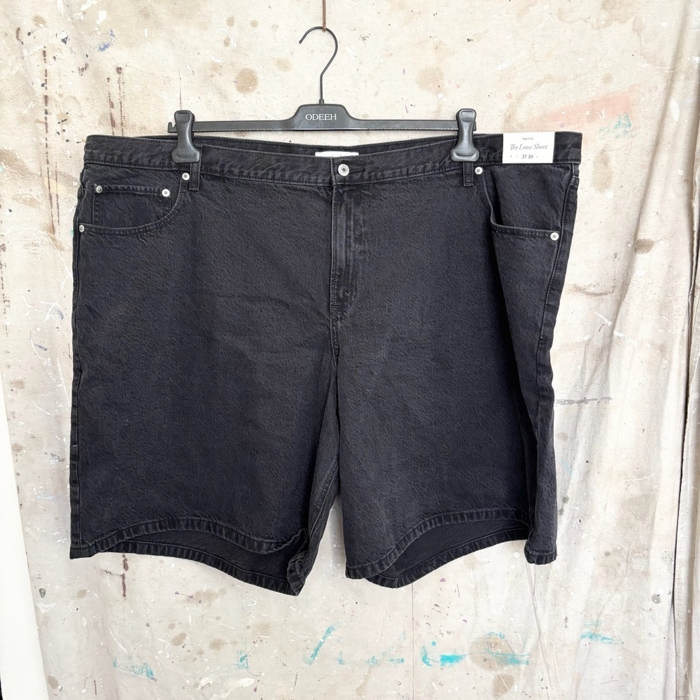 Abercrombie the Loose Short Mid Rise Black